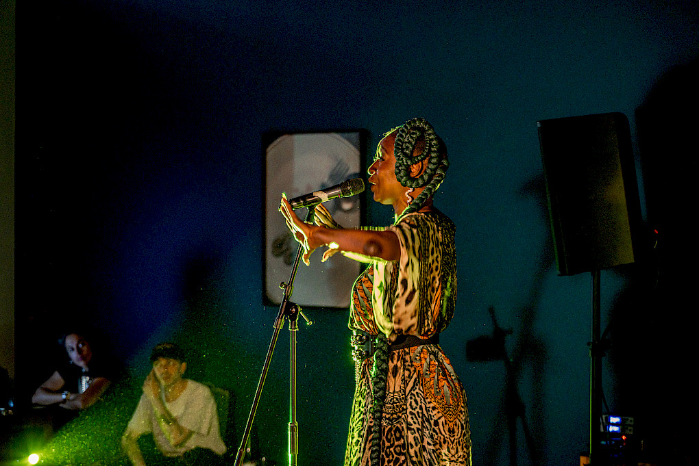 Malonda: Schwarze Medusa | Photo: Matthew Hansen