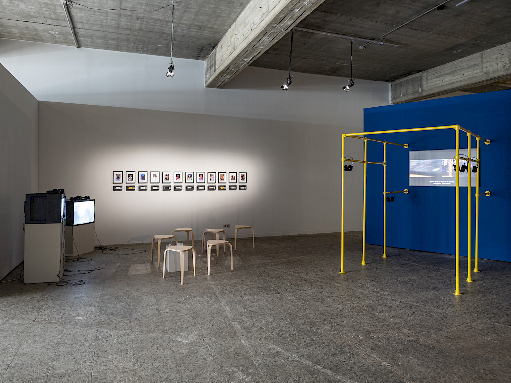 left: HASAN GÜNDOĞAN AND DENIZ ÖRÜN Çavê ta paçtaka – Lost Kisses & right: PEGAH KESHMIRSHEKAN Imaginary Homeland | Photo: Marvin Systermans
