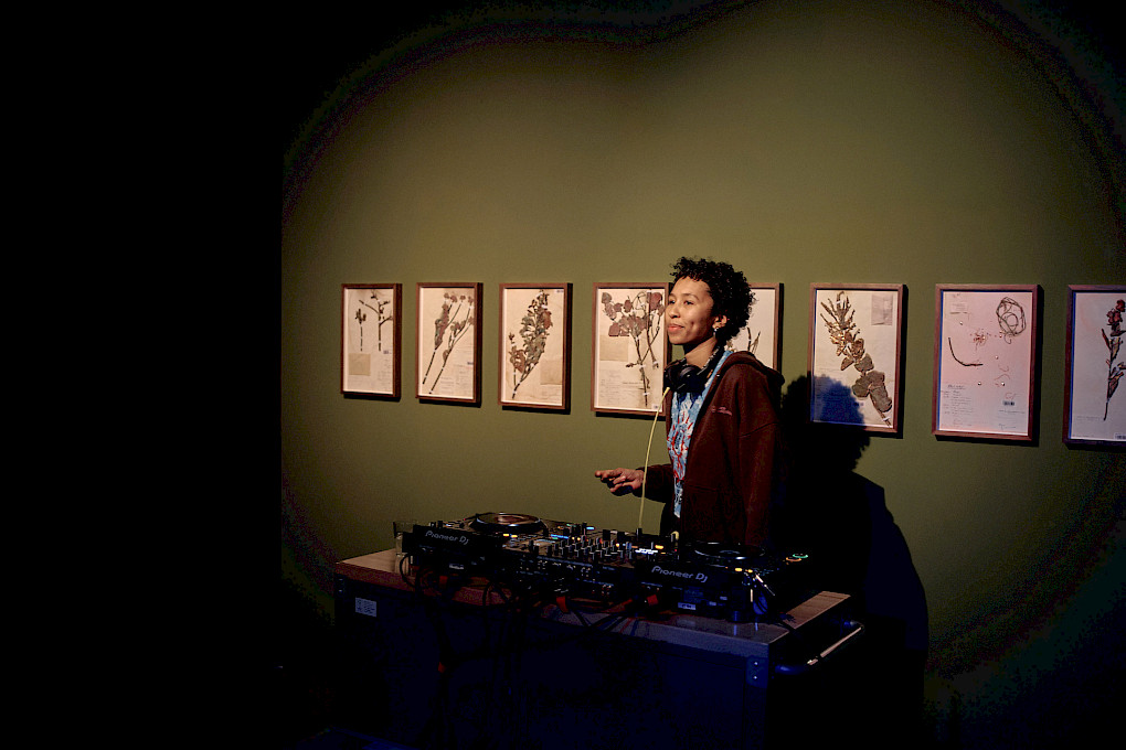 DJ-Set by Shiru | Photo: Lucas Dietrich