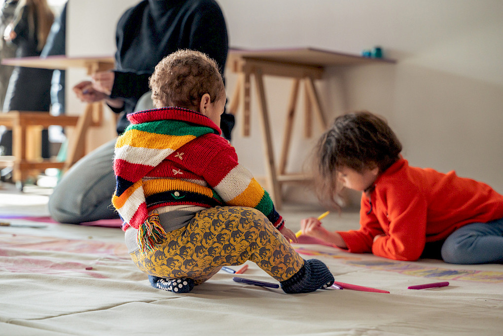 Social Mapping-Session bei SAVVY Contemporary, Berlin, Februar 2026. Oscar Murillo, 2026. Mit freundlicher Genehmigung des Künstlers. Photo Copyright: ©Matthew Hansen